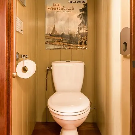 Bateau-hôtel De Vriendschap *