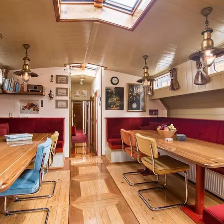 Bateau-hôtel De Vriendschap Enkhuizen